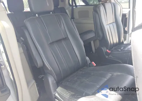 2016 Chrysler Town & Country Touring из США, поврежденный, VIN 2C4RC1BG2GR286741